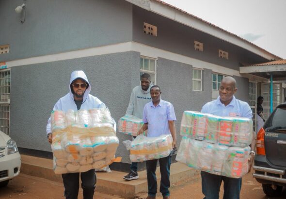 FORTEBET GIFTS 100 PREGNANT MOTHERS WITH MAMA KITSForteBet, over the weekend, prolonged a serving to hand to 100 expectant moms with Mama kits. The donation was given freed from cost to moms at Namatala well being centre IV in Mbale; a centre that largely serves the needy group of Namatala. The help was formally handed over by ForteBet model ambassador, Alex Muhangi and John Nanyumba, Fortebet media supervisor.In line with Scola Bukusela, the assistant in-charge for maternal well being, the hospital was initially designed to deal with solely 20 deliveries a month, however now handles at the least 120 circumstances. “That is the explanation we’d like as a lot assist from everybody, identical to ForteBet has achieved immediately,” Buksela stated simply after receiving the kits on behalf of the hospital.